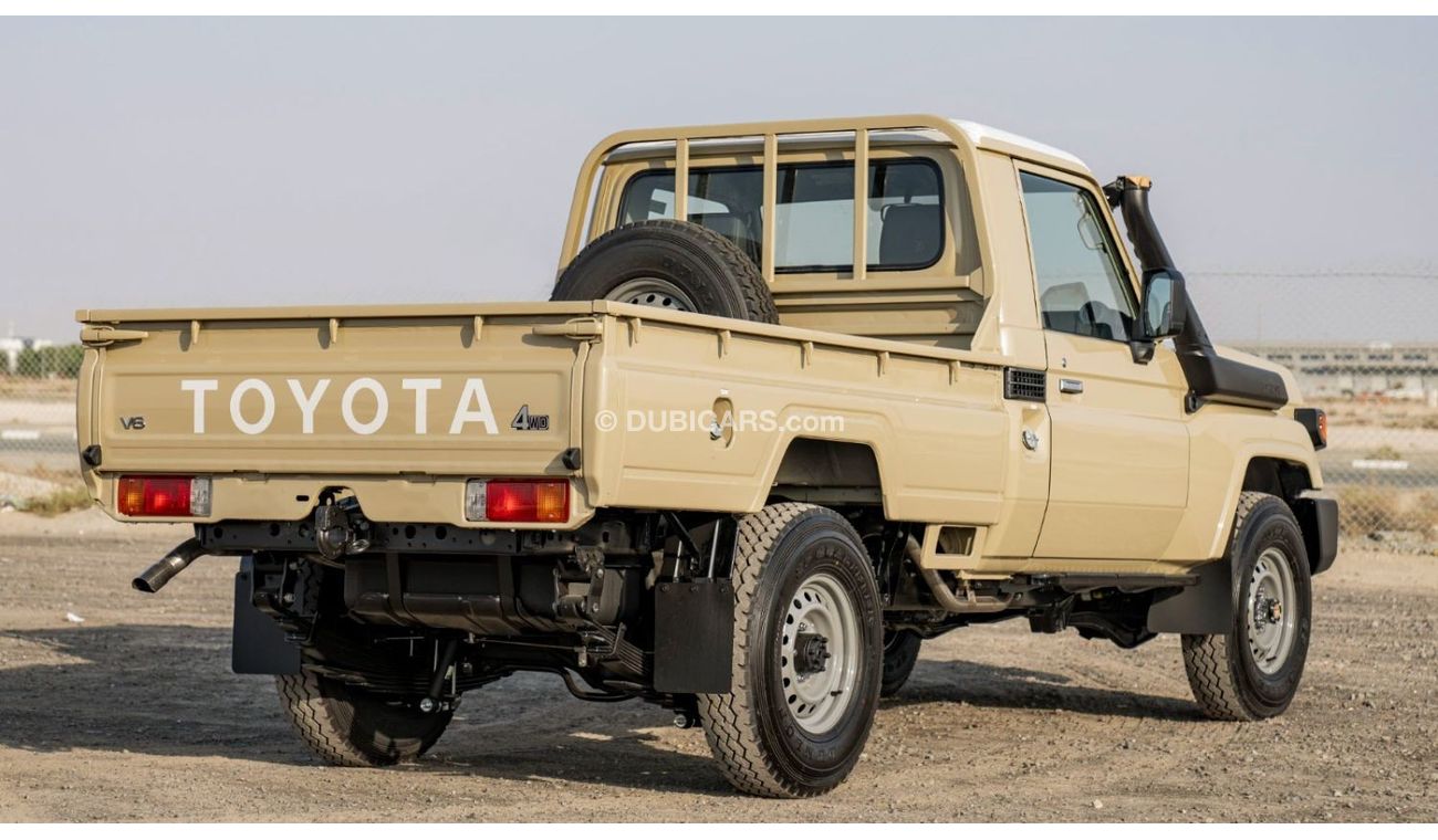 New Toyota Land Cruiser Pick Up New Shape 2024YM V6 Petrol Available in ...