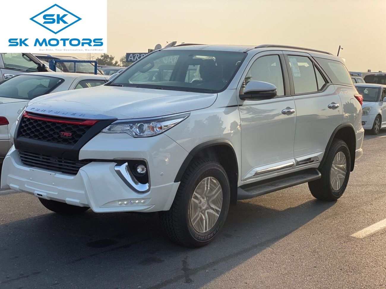 Toyota Fortuner 2.7L, TRD KIT, DVD+Rear Camera + Leather Seats + Front and Back Sensors, Alloy Rims 17', CODE-TFTRD
