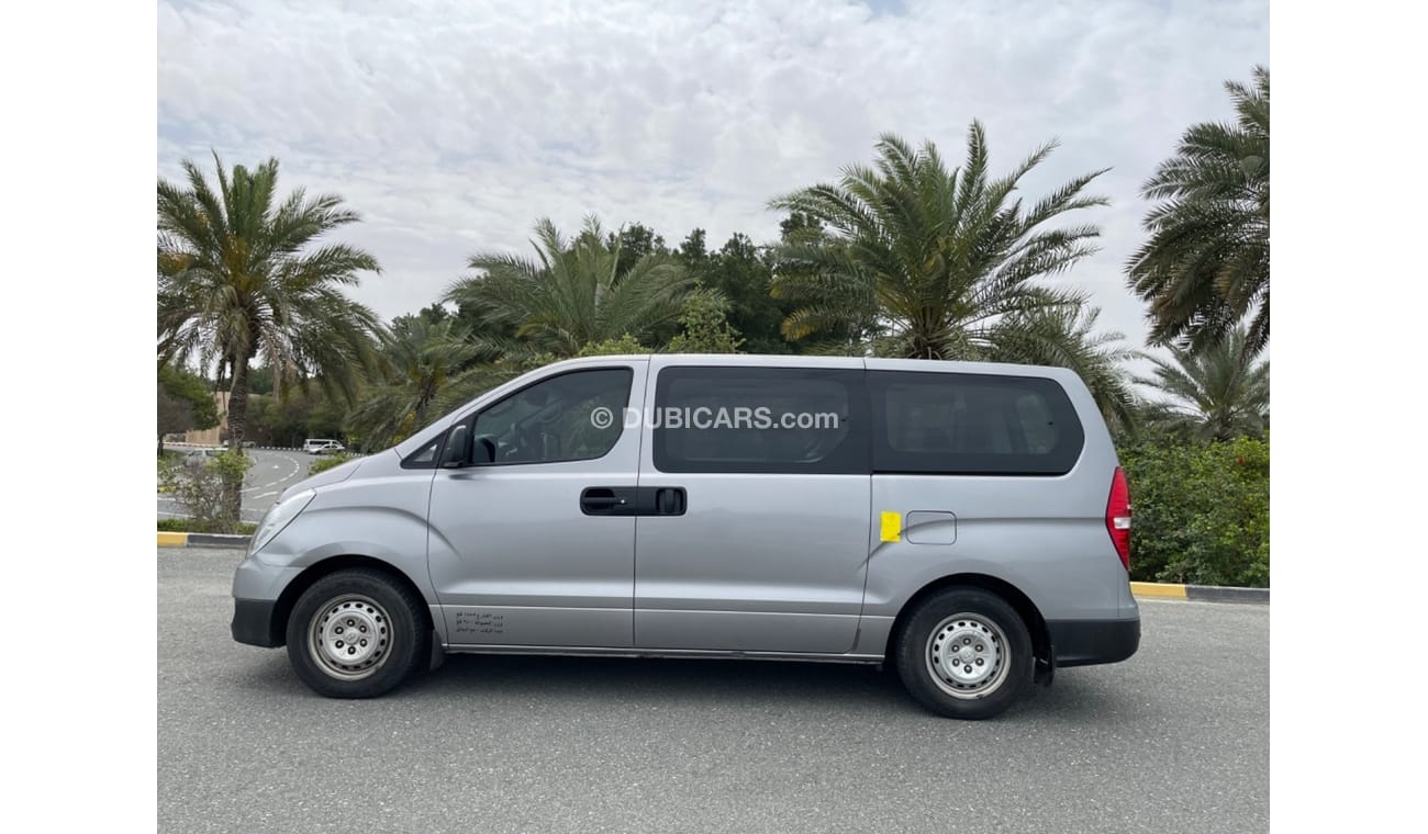 هيونداي H1 ستاريكس HYUNDAI H1 2,5 (GCC SPEC) - 2018- VERY GOOD CONDITION