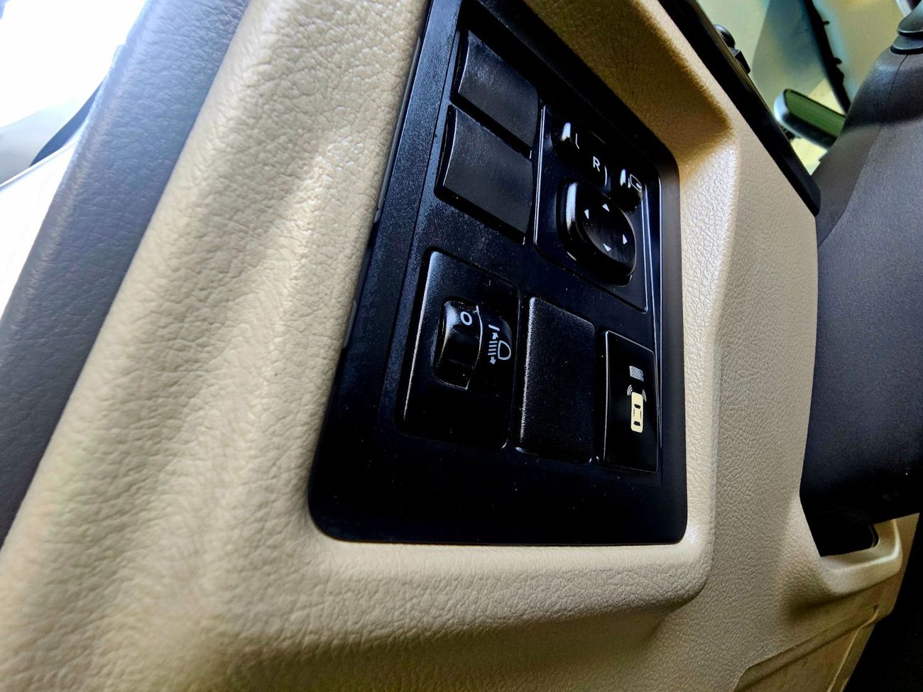 تويوتا برادو GXR/ SUNROOF LEATHER/ ORIGINAL PAINT/ V6 4.0 4WD/ NON ACCIDENT