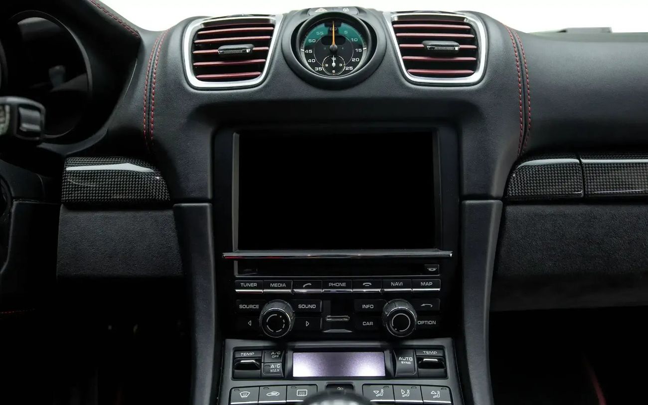 Porsche Cayman GT4 - GCC Spec