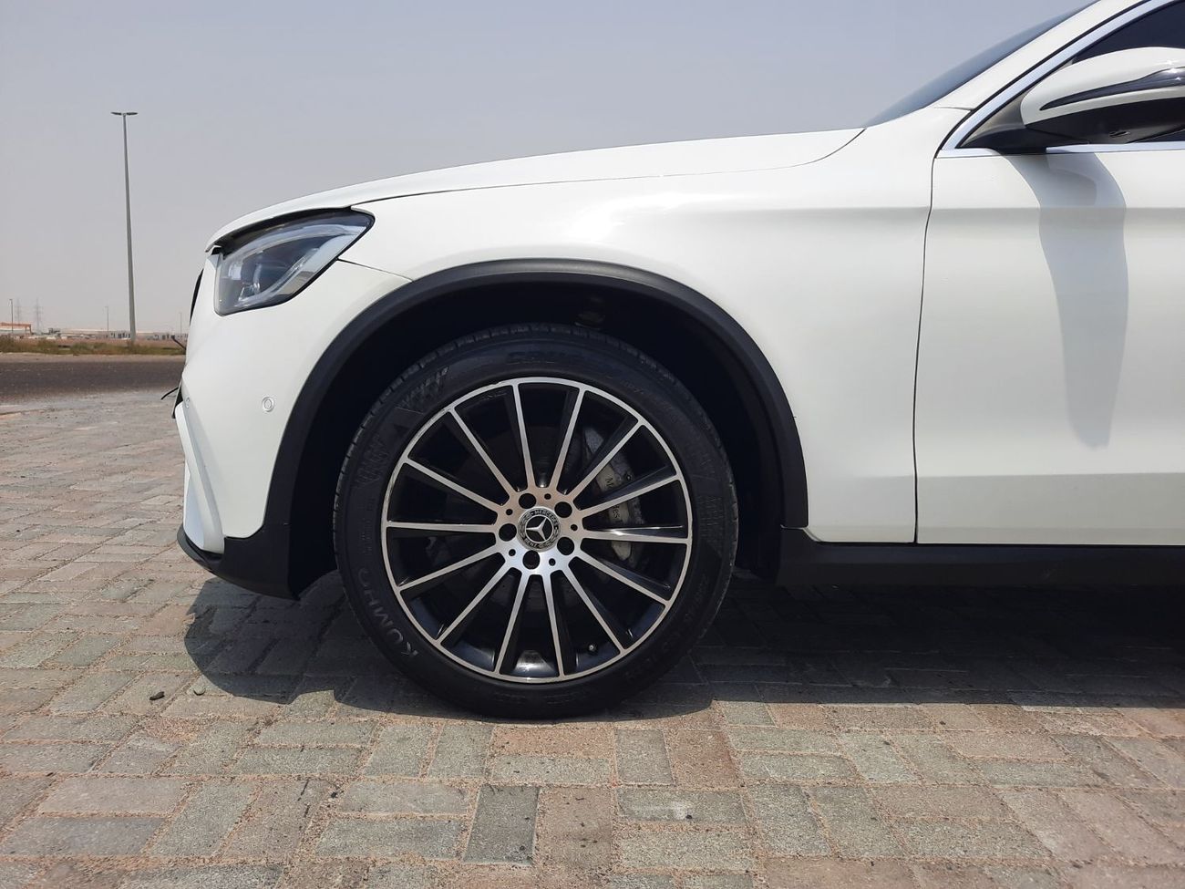 Mercedes-Benz GLC 300 Coupe AMG Mercedes GLC300 coupe 2019 kit 63 full option