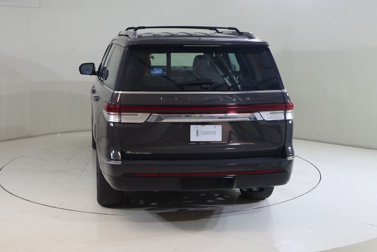 Lincoln Navigator PRESIDENTIAL 3.5L N1923 / AL TAYER MOTORS / AL QOUZ SHOWROOM