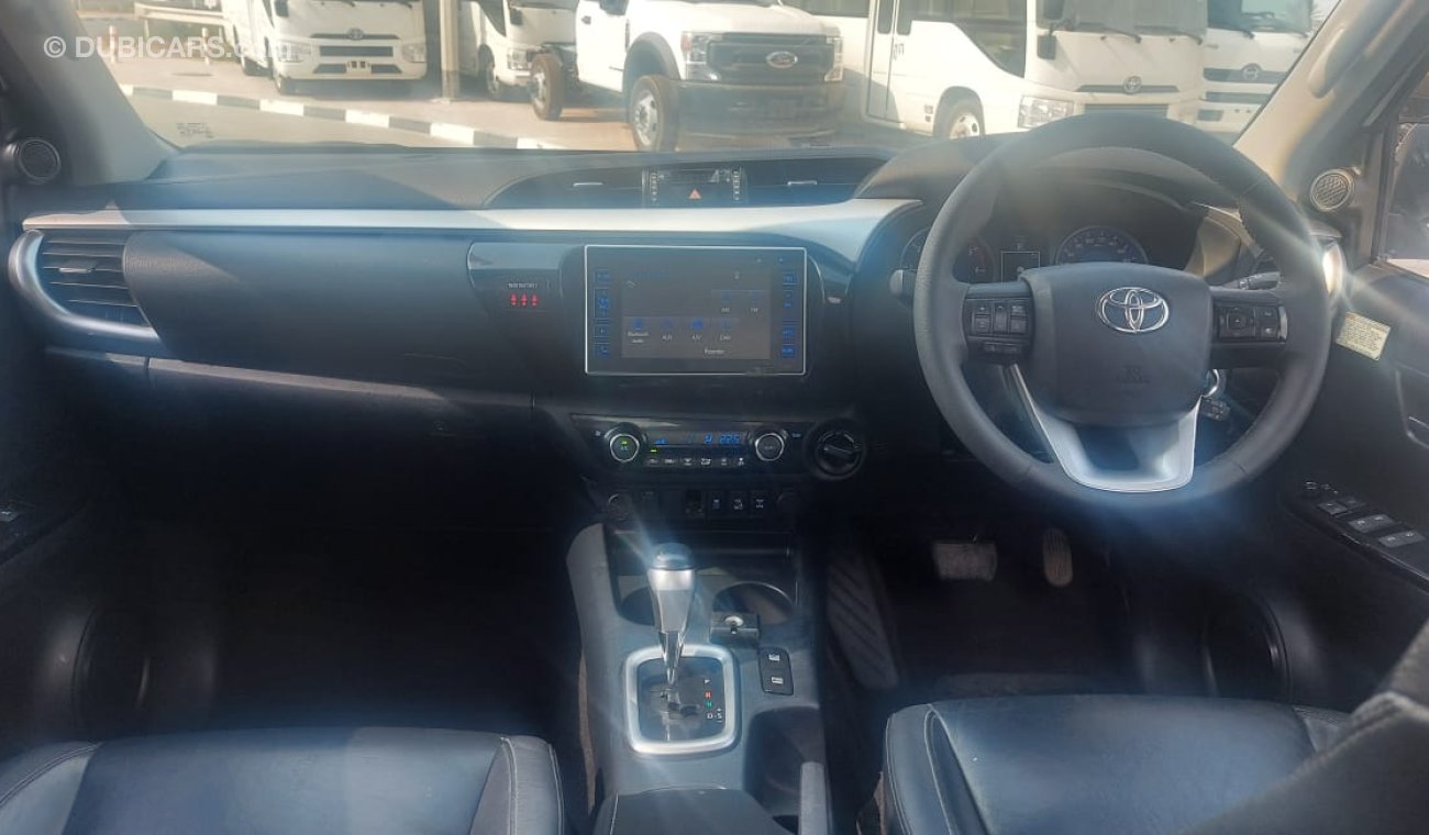 Toyota Hilux DIESEL 2.8L AUTOMATIC RIGHT HAND DRIVE (EXPORT ONLY)