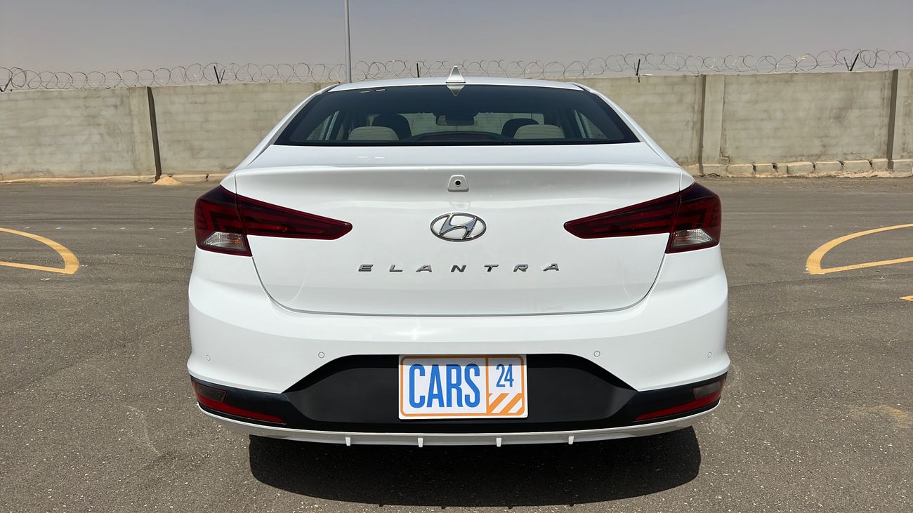 Hyundai Elantra 1600