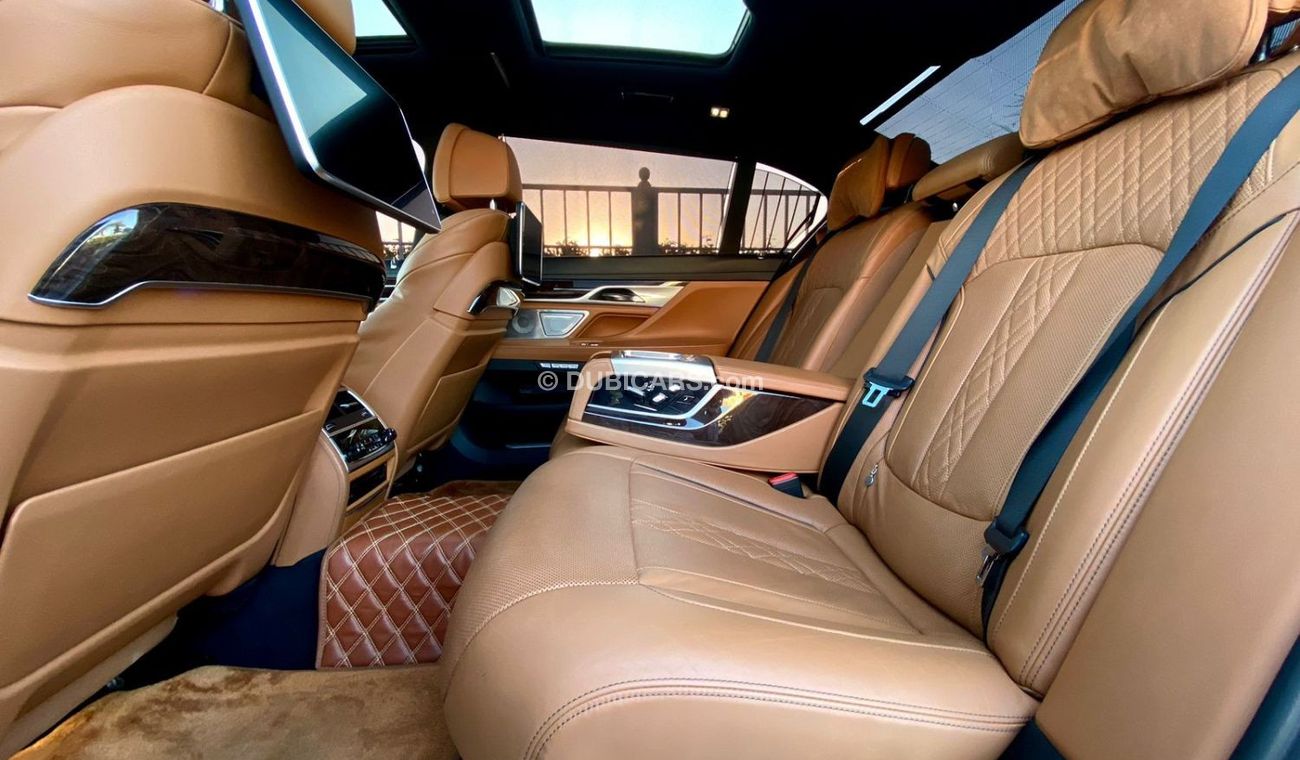 بي أم دبليو 750Li Li  XDrive