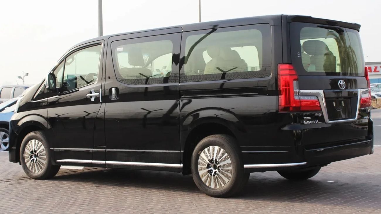 Toyota Granvia 2.8L WAGON GRANVIA 6 SEATS AT