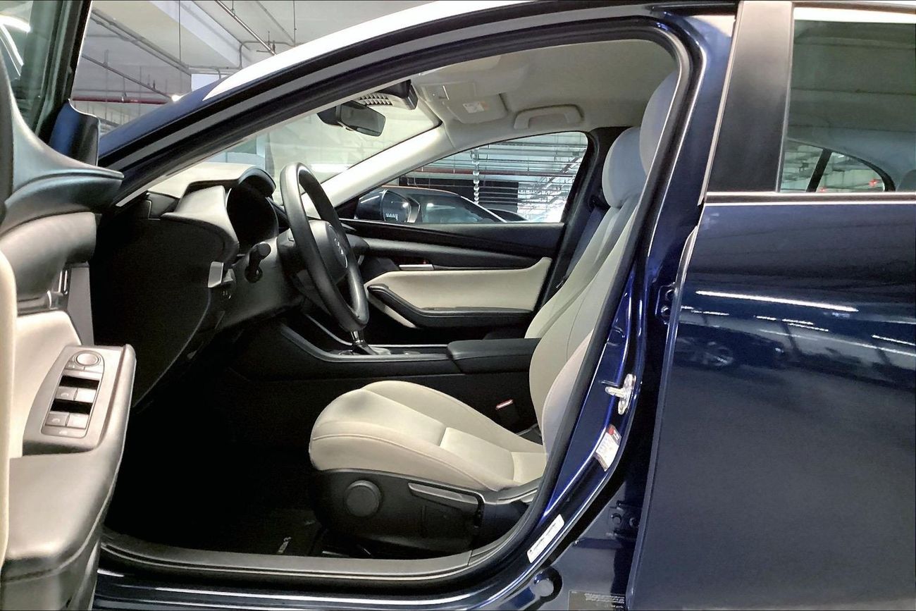 مازدا 3 Select | National Day Celebration | شامل الضمان | 0 ﺪﻔﻋﺓ ﺃﻮﻟﻯ