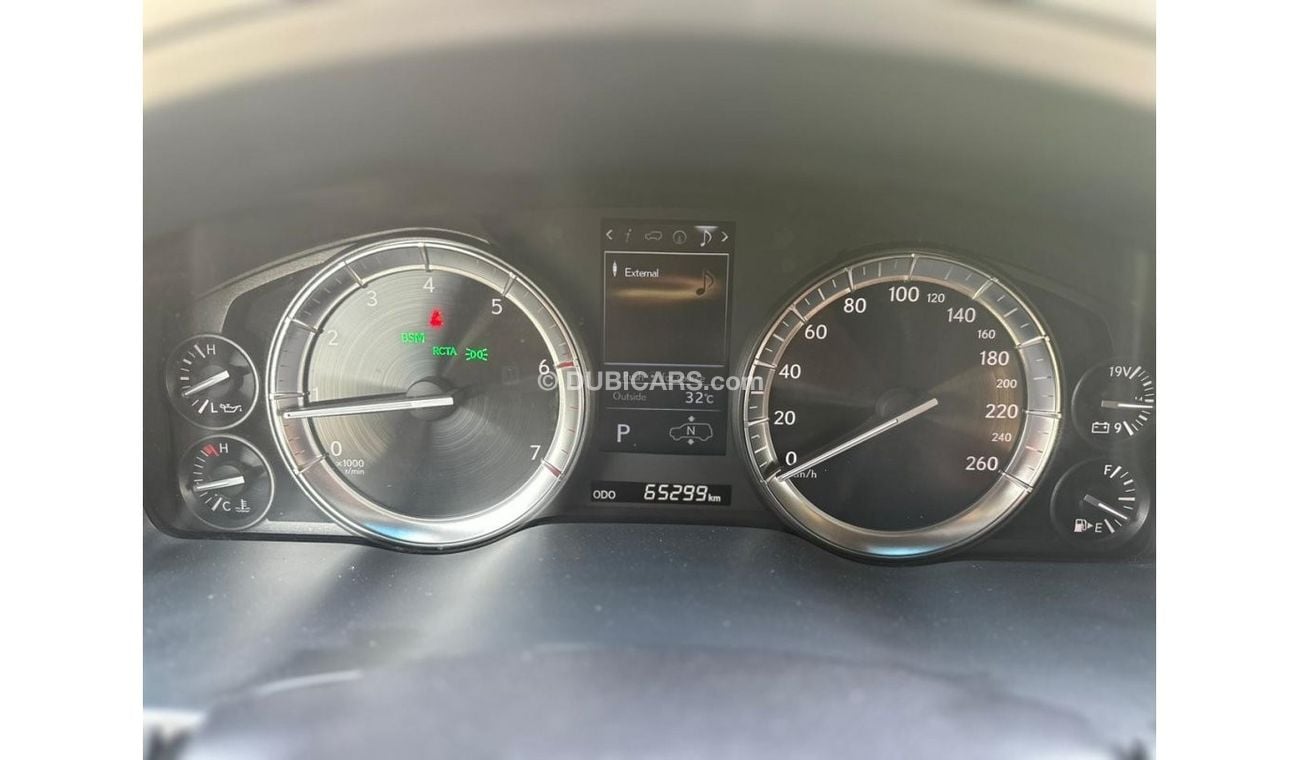 Lexus LX 570 Premier Lexus LX570  Full Option  2017 GCC 65,000 KM Under Warranty