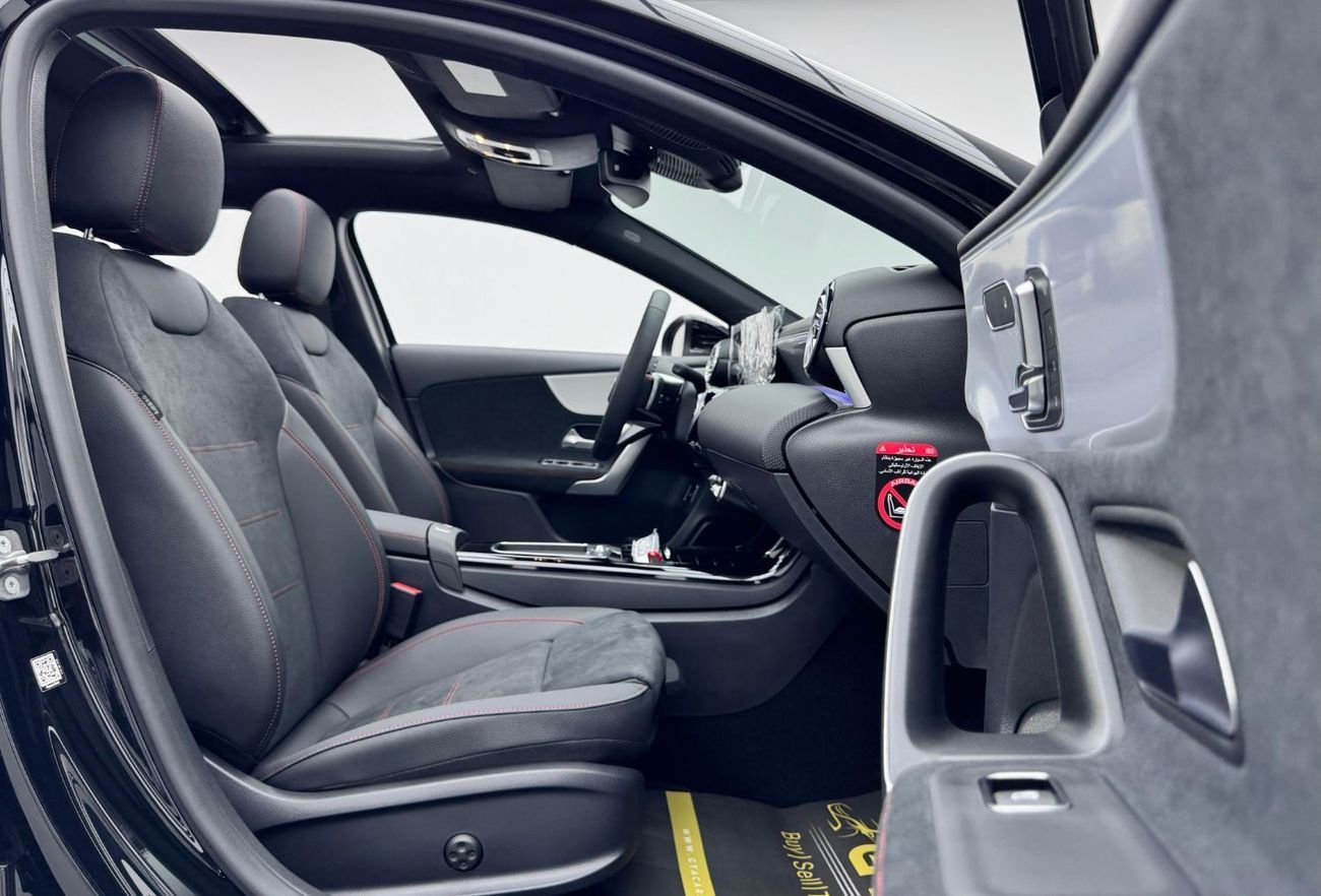 مرسيدس بنز A 200 Std 1.4L *Brand New* Mercedes Benz A200, 5 Years Mercedes Warranty, Delivery Kms, GCC