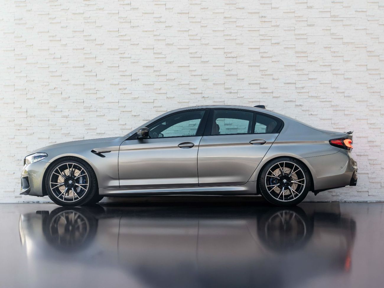 BMW M5 Competition 4.4L (617 HP)