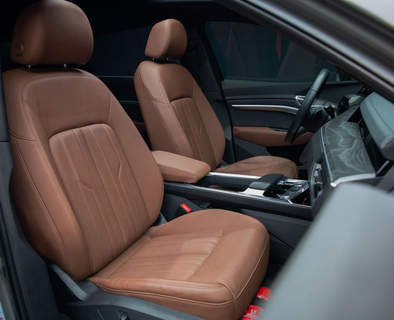 أودي إي ترون سبورتباك 50 Quattro S-Line