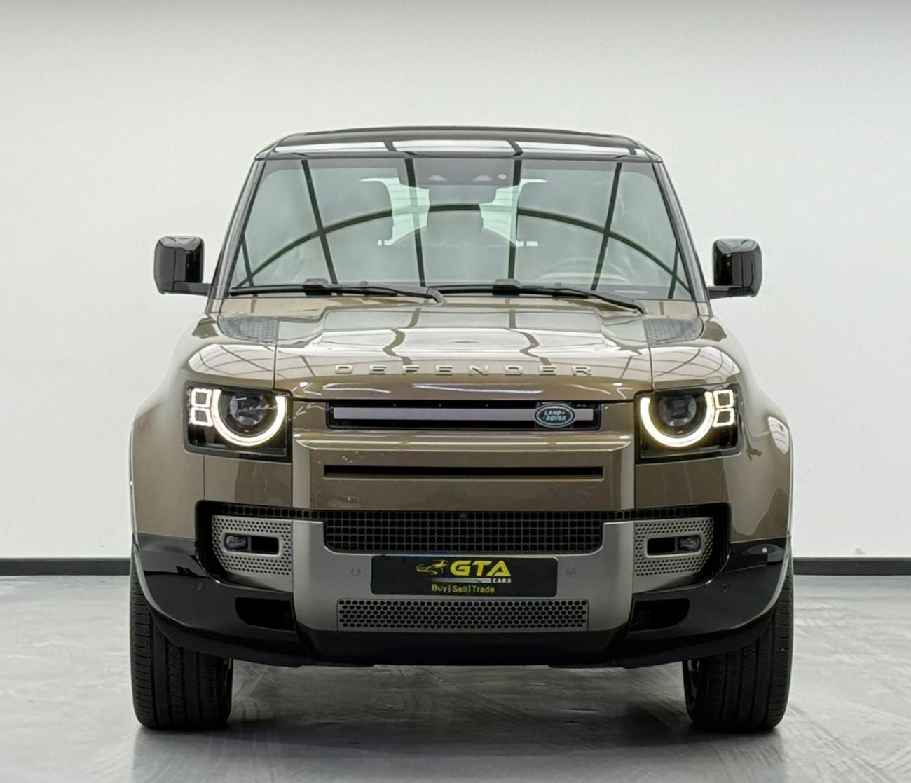 لاند روفر ديفندر P400 90 X-Dynamic HSE 3.0L (5 Seater) 2025 Land Rover Defender 90 P400 X-Dynamic, 3.0L Turbocharged 