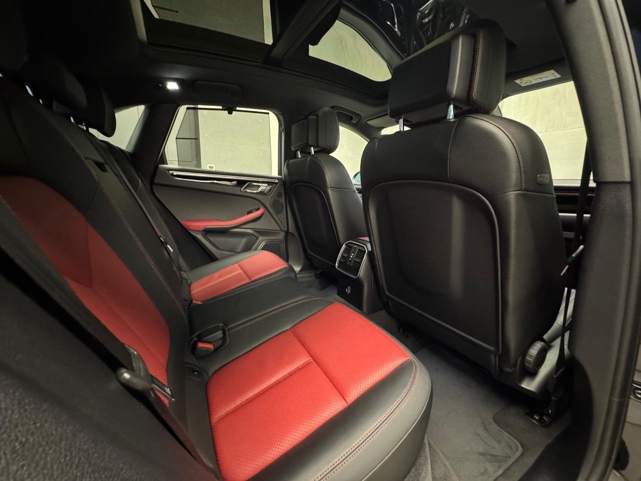 Porsche Macan Std 2.0L (260 HP)