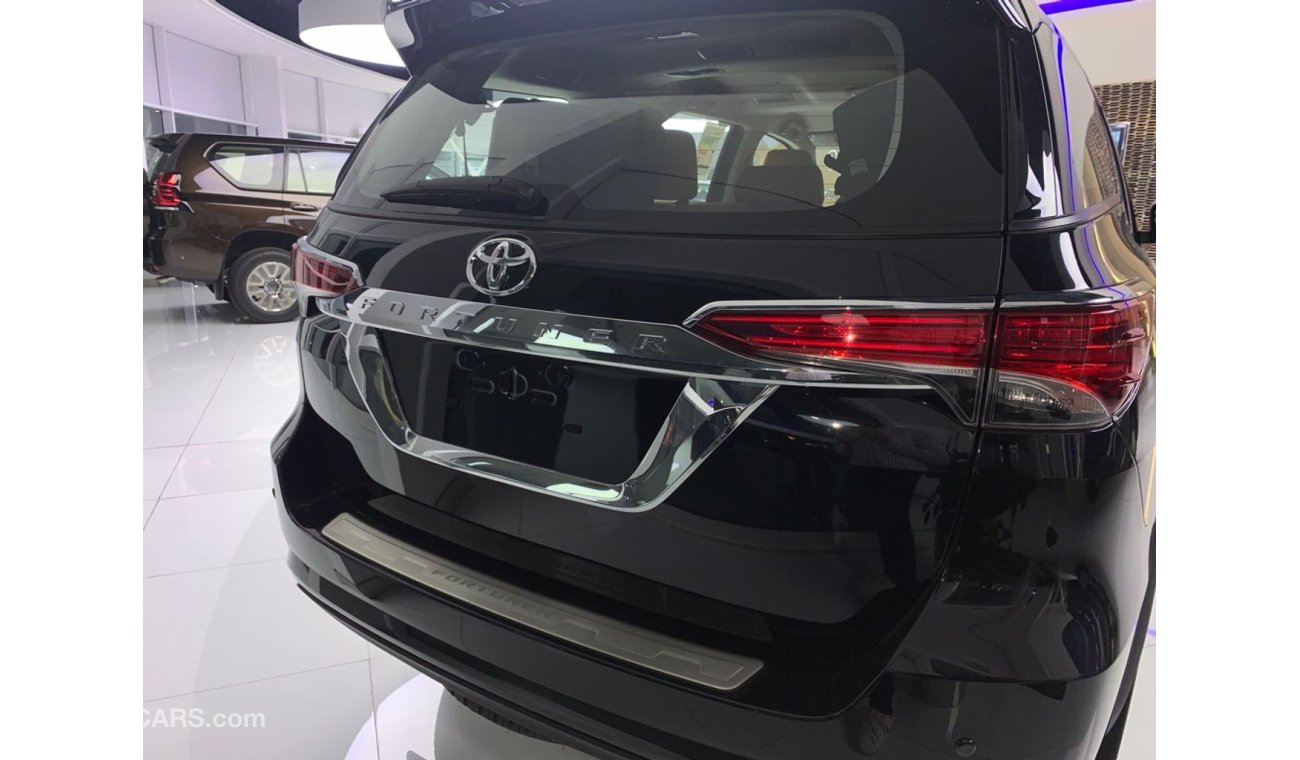 Toyota Fortuner V4 2.7