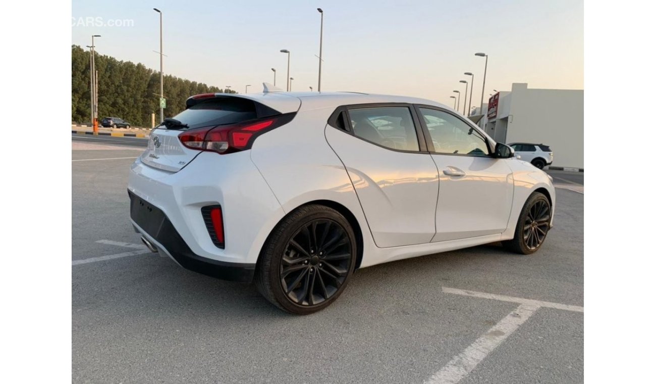 Hyundai Veloster Hyundai Veloster 2020 full options panoramic for sael