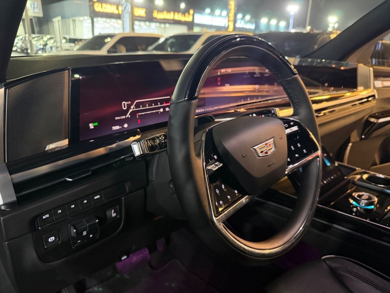 Cadillac Escalade LUXURY
