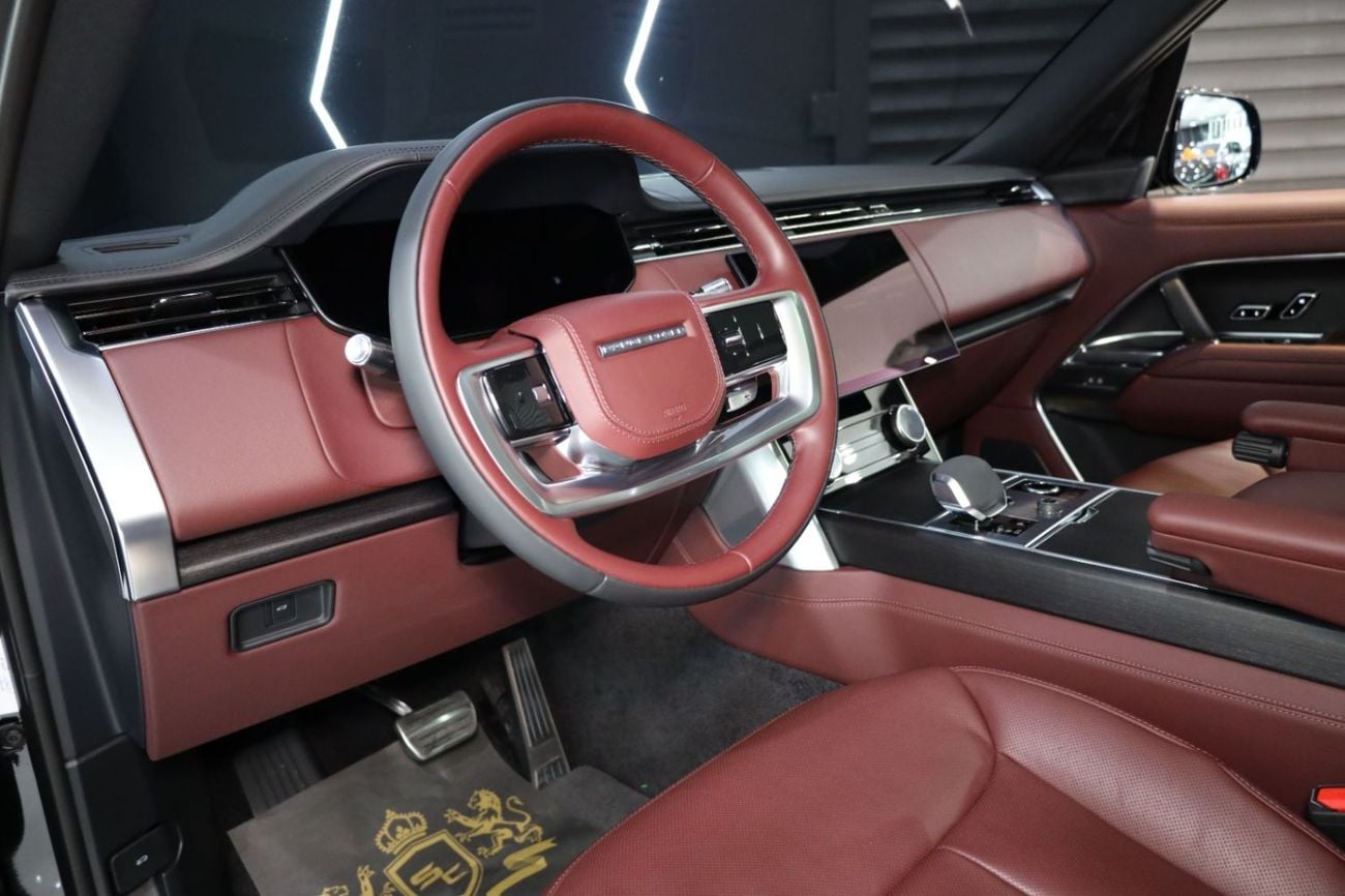 Land Rover Range Rover HSE P530 4.4L Vogue, Deployable Sidesteps, Panoramic Roof, Al Tayer Warranty + Service!!