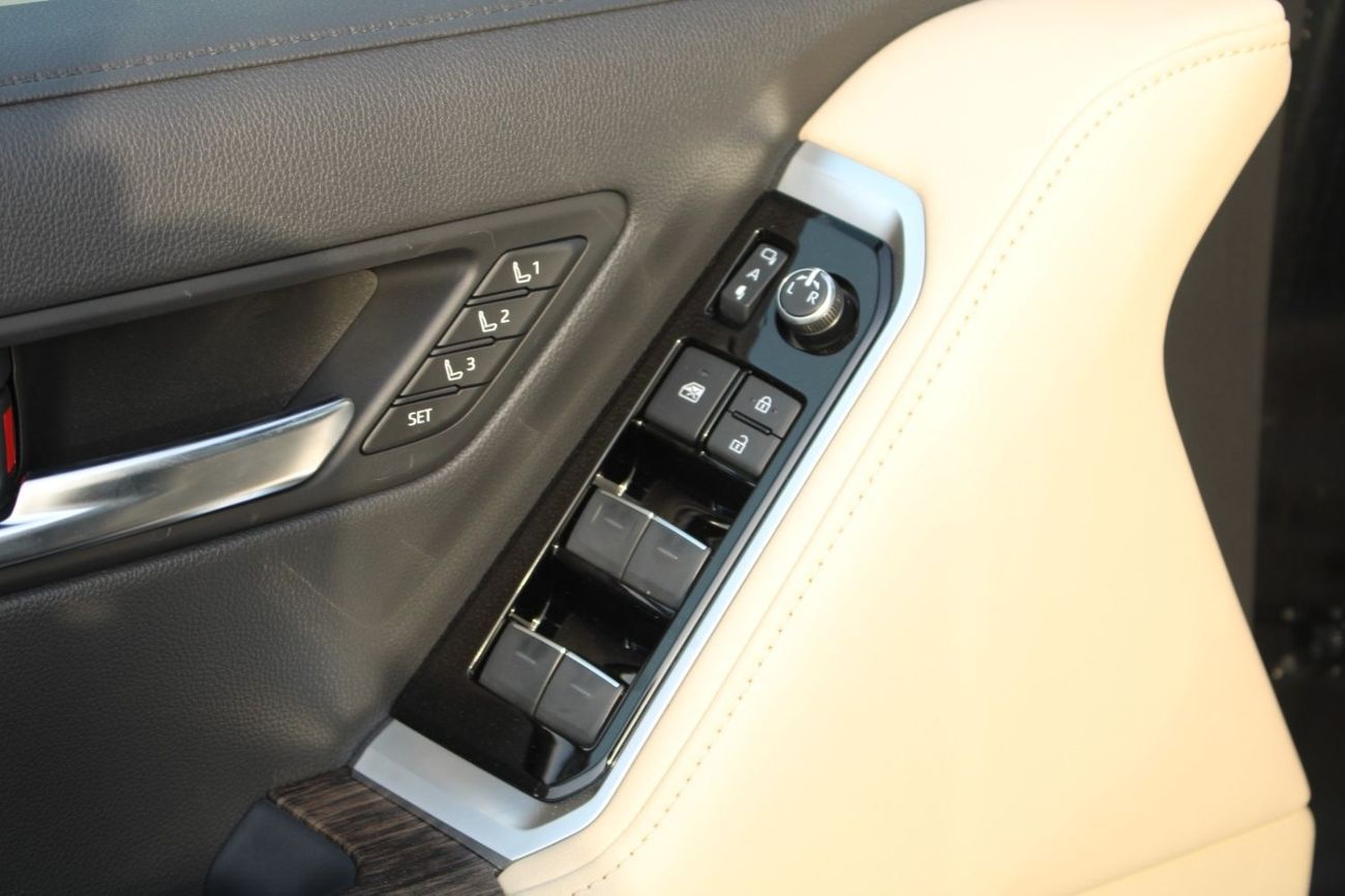 تويوتا لاند كروزر VXR 3.5L