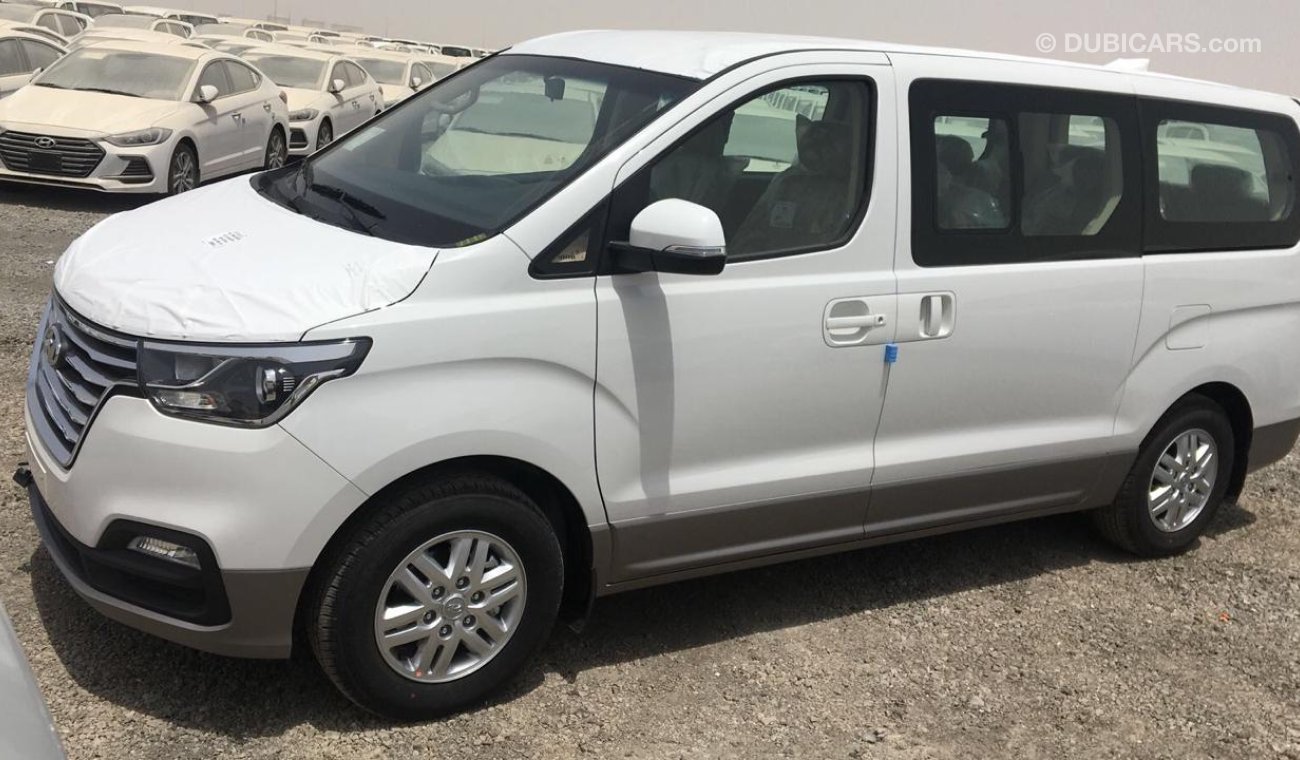 هيونداي H-1 2.5L, DIESEL, STEERING VOLUME CONTROL, ALLOY RIMS, 12-SEATER