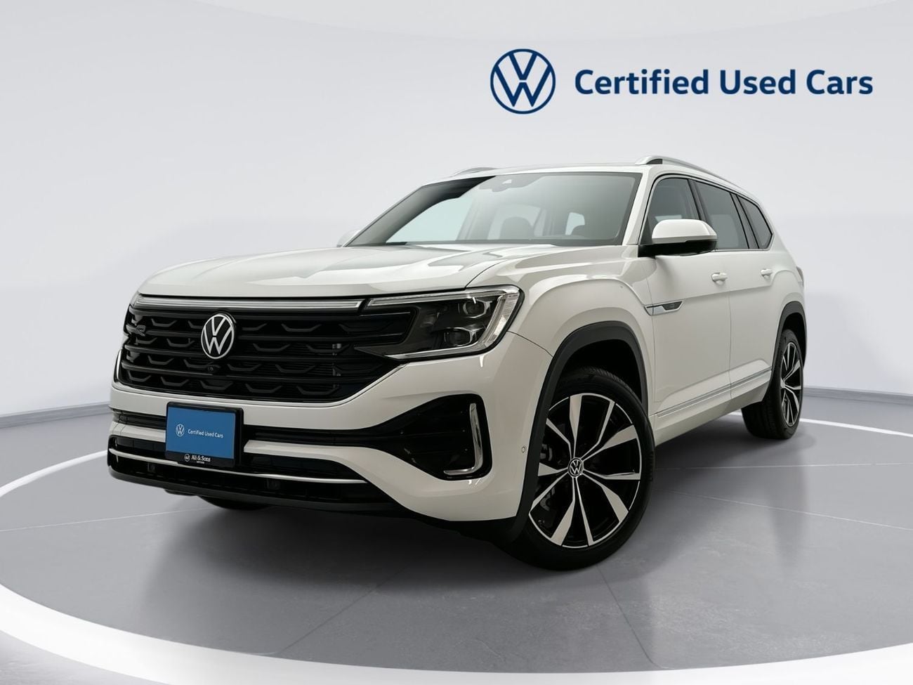 Volkswagen Teramont R-Line 3.6L (Ref#38546) - 33,100 AED SAVINGS from New Car