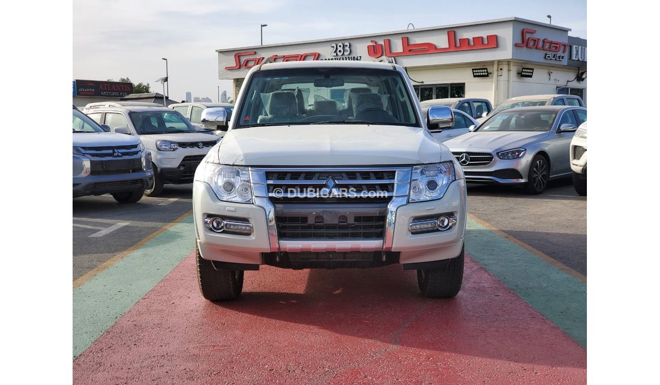 Mitsubishi Pajero Mitsubishi Pajero GLS 2022 Model White/beige 3.8L Petrol
