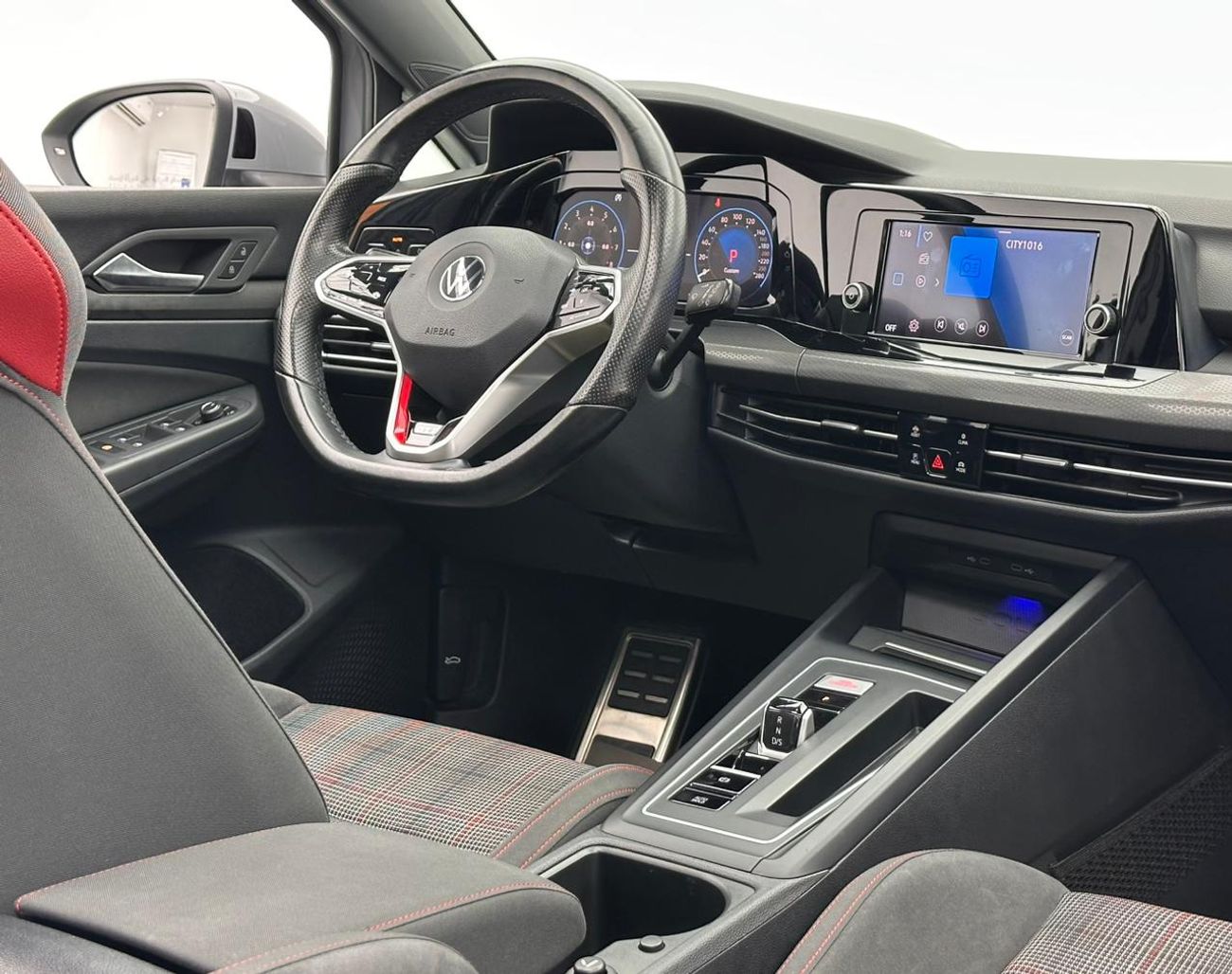 Volkswagen Golf GTI 2022 Volkswagen Golf GTI P1, 1 Year Warranty Unlimited KM, Volkswagen Full Service History, GCC