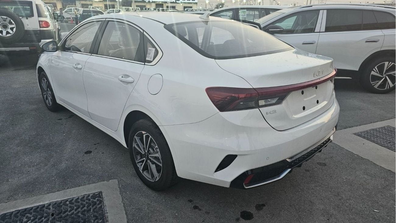 كيا K3 KIA K3 1.5L 2024 FULL OPTION WITH SUNROOF