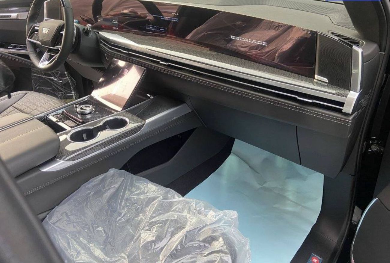 Cadillac Escalade Escalade-V 6.2L 2025 CADILLAC ESCALADE V GCC BRAND NEW 6.2L