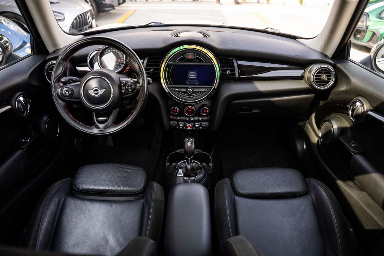 ميني كوبر إس GCC Specs 2014  Low Mileage Perfect Condition 2.0L Turbo 4 Cylinders