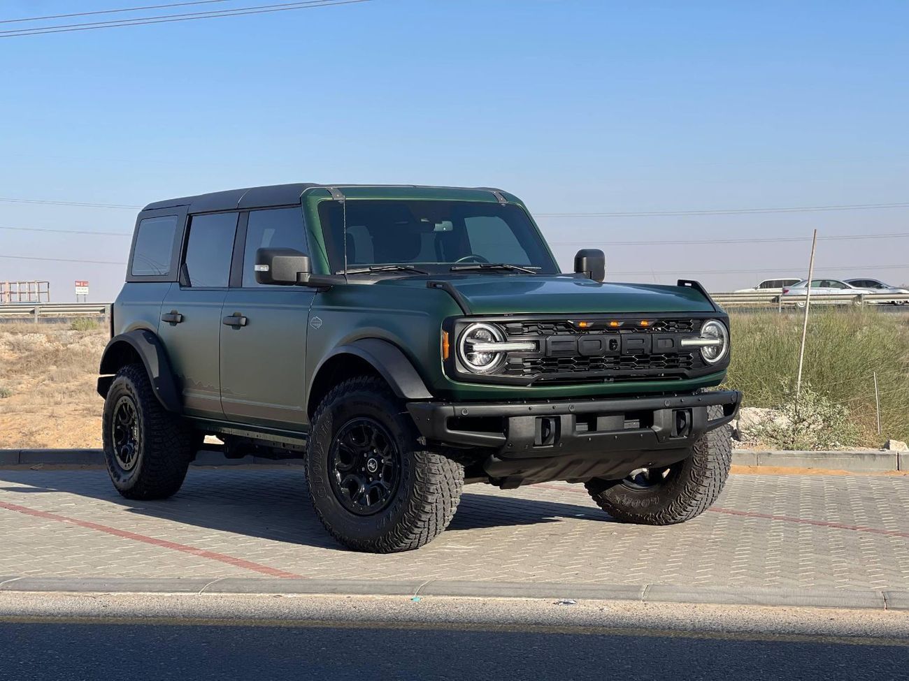 فورد برونكو V6 2.7L TT / WILDTRAK / GCC / كاميرا 360 درجة / ممشى قليل / مجموعة رفع فوكس الأصلية / رادار