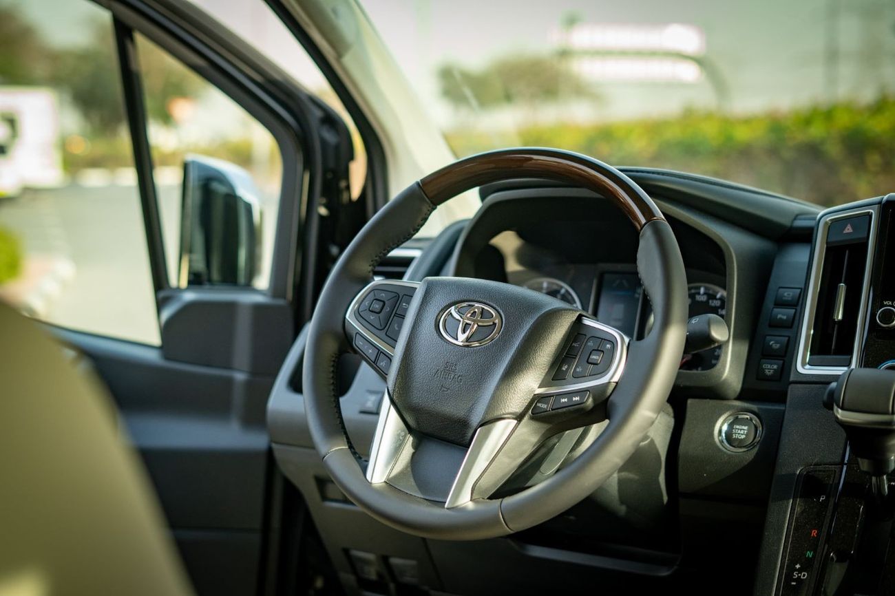 Toyota Granvia Premium V6 3.5L Petrol 2025YM