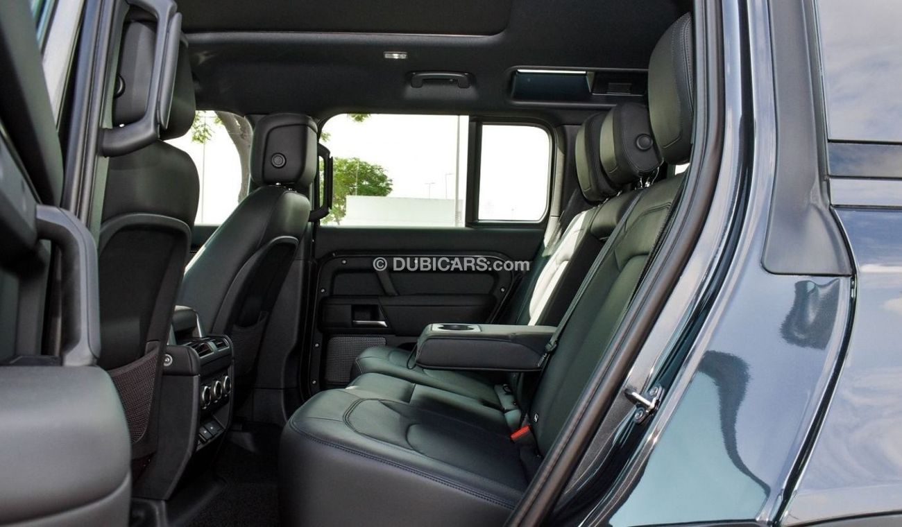 Land Rover Defender Amazing Offer | Defender SE | GCC | 2023 | Al Tayer Warranty - 5 Years - 65,000KM Service Contract