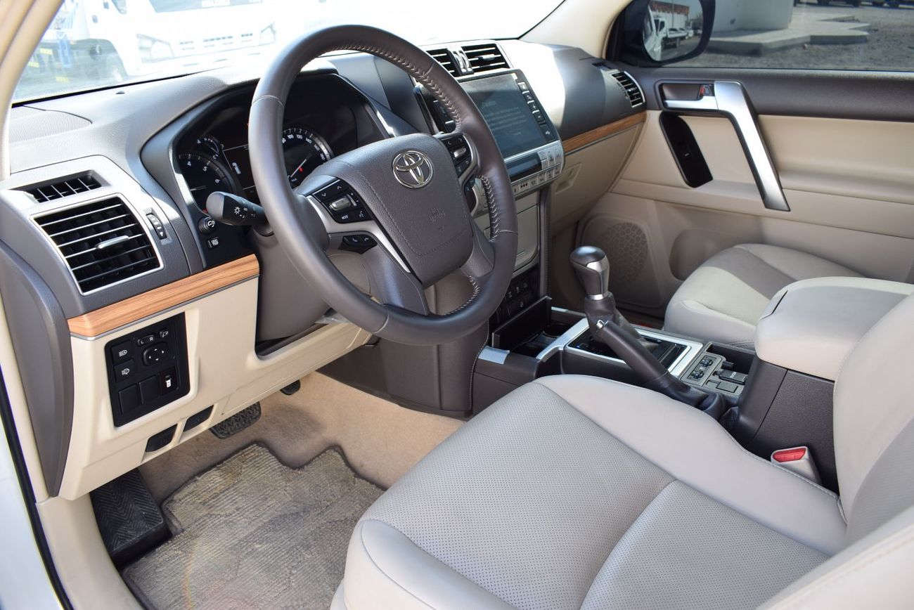 Toyota Prado Toyota Prado VXR 4.0L 4WD, Model:2023. Only done 15000 km