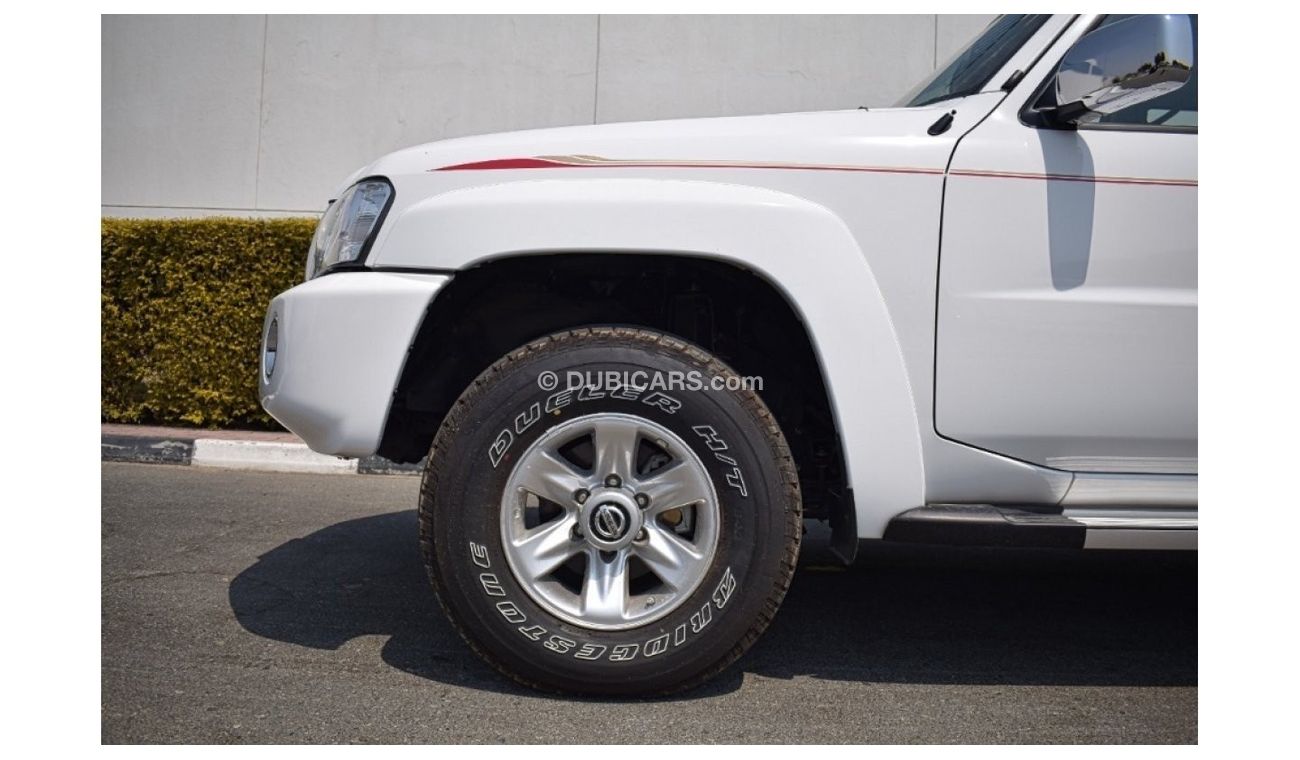 نيسان باترول سفاري Nissan patrol Safari Manual Transmission Gcc Full Option