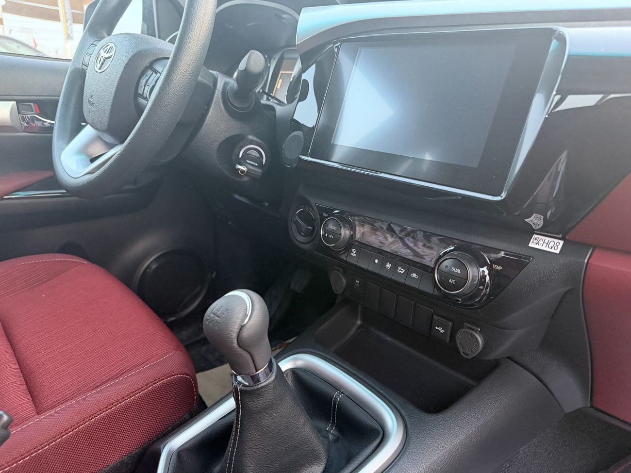Toyota Hilux SR5 (NON GCC) M/T