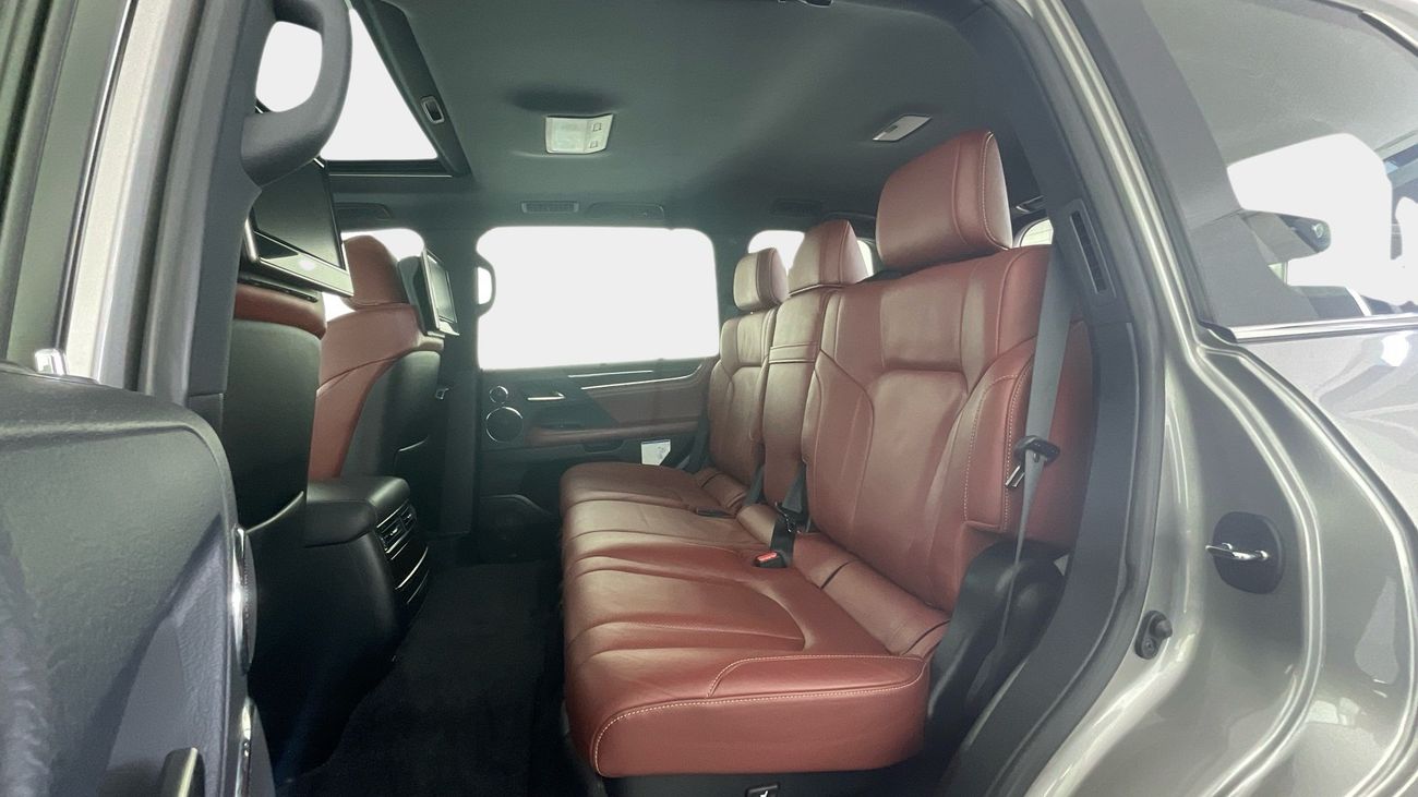 لكزس LX 570 Platinum | upto AED 20,000 Ramadan Discount | شامل الضمان | 0 ﺪﻔﻋﺓ ﺃﻮﻟﻯ