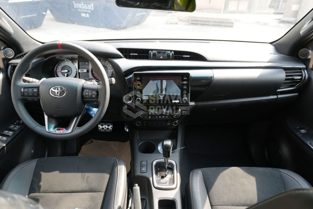 تويوتا هيلوكس  4.0L V6 PETROL DC AT 4WD 2026MY