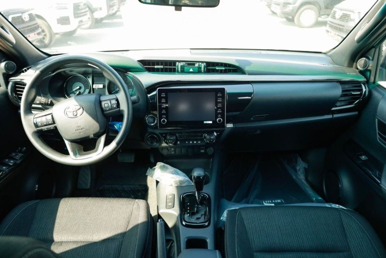 تويوتا هيلوكس TOYOTA HILUX 4.0 ADVENTURE WHITE 2024