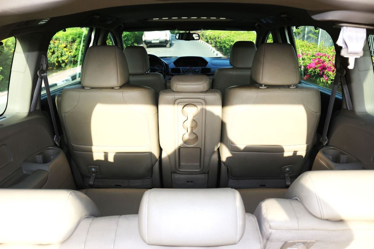 Honda Odyssey TOURING LX 3.5L (250 HP) HONDA ODYSSEY 2014 GCC FULL OPTIONS WITH ELC SLIDING DOOR