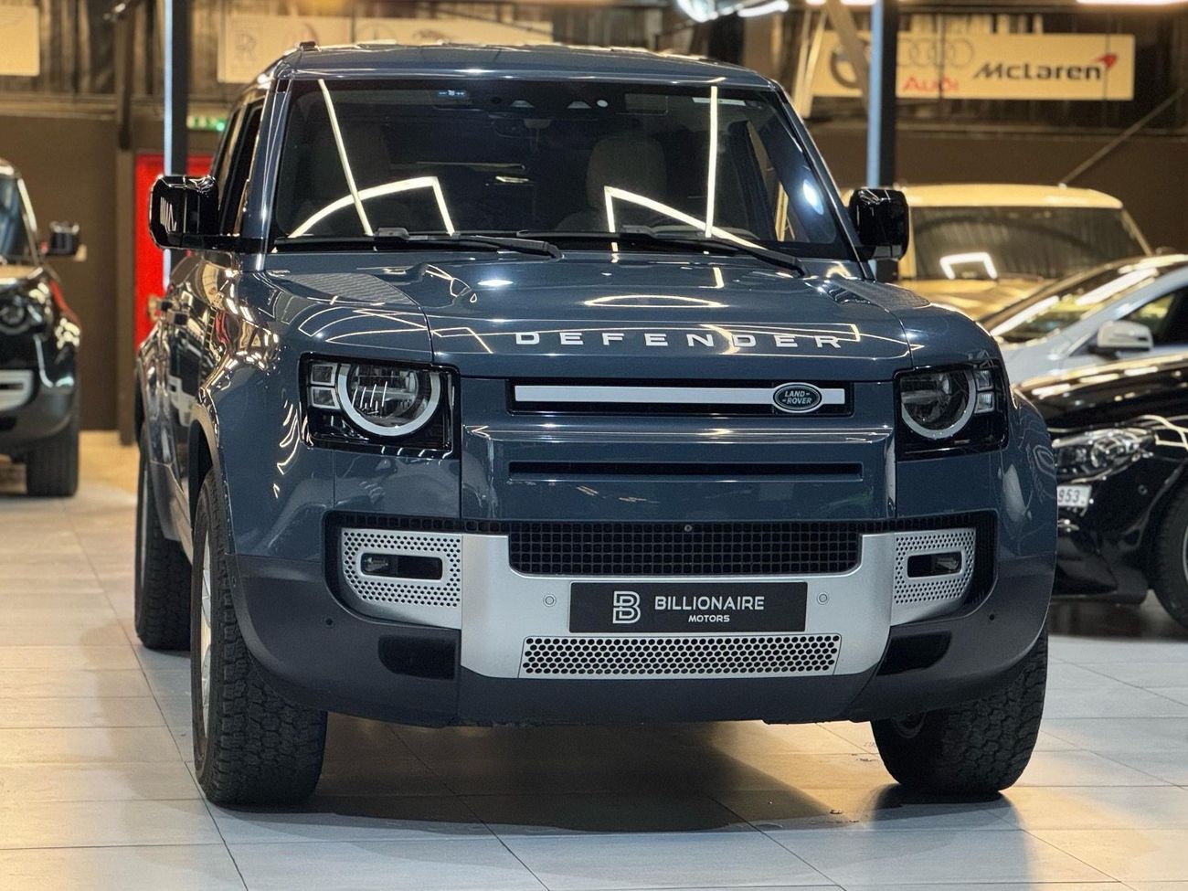 Land Rover Defender 110 S P300 2.0L LAND ROVER DEFENDER 110 S | GCC | 2020 | 1Owner | clean car