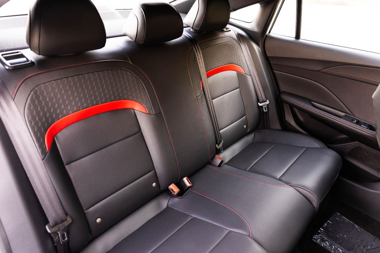 أم جي 5 ضمان 5 سنوات وسيرفيس 3 سنوات