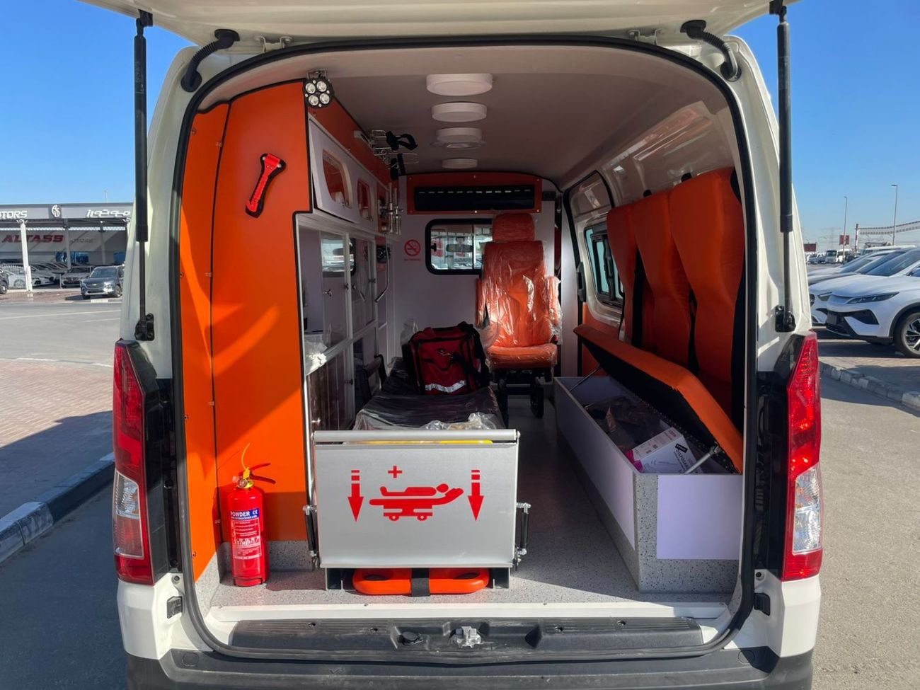 تويوتا هاياس TOYOTA HIACE AMBULACE 3.5 PETROL AUTOMATIC TRANMISSION