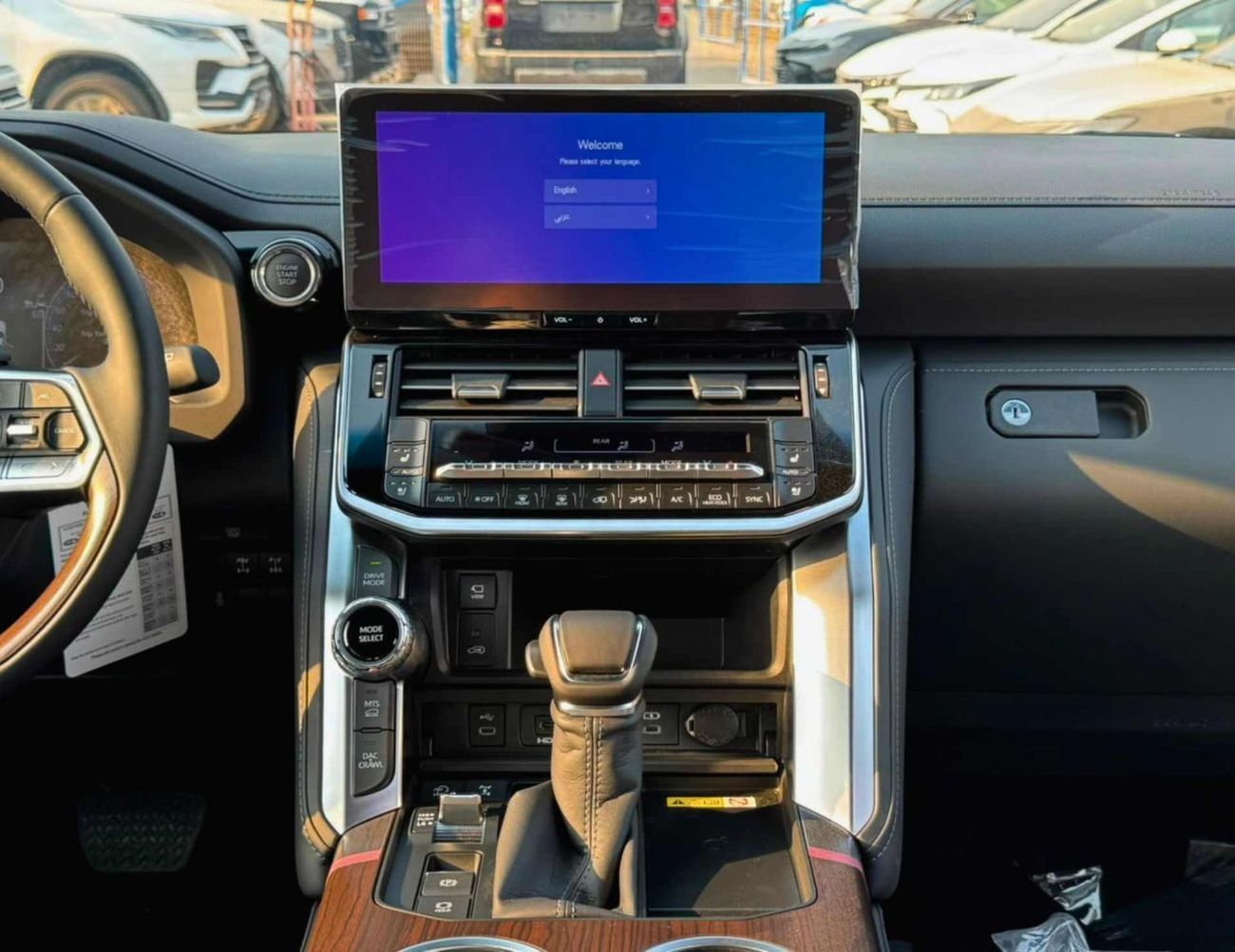 Toyota Land Cruiser VX 3.3L DIESEL TWIN TURBO | REAR ENTERTAINMENT SCREEN | BIG DVD | RADAR | JBL SPEAKERS (CODE # LCDVX