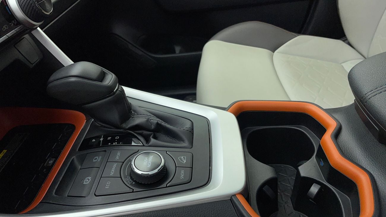 تويوتا راف ٤ ADVENTURE 2.5 | بدون دفعة مقدمة | اختبار قيادة مجاني للمنزل