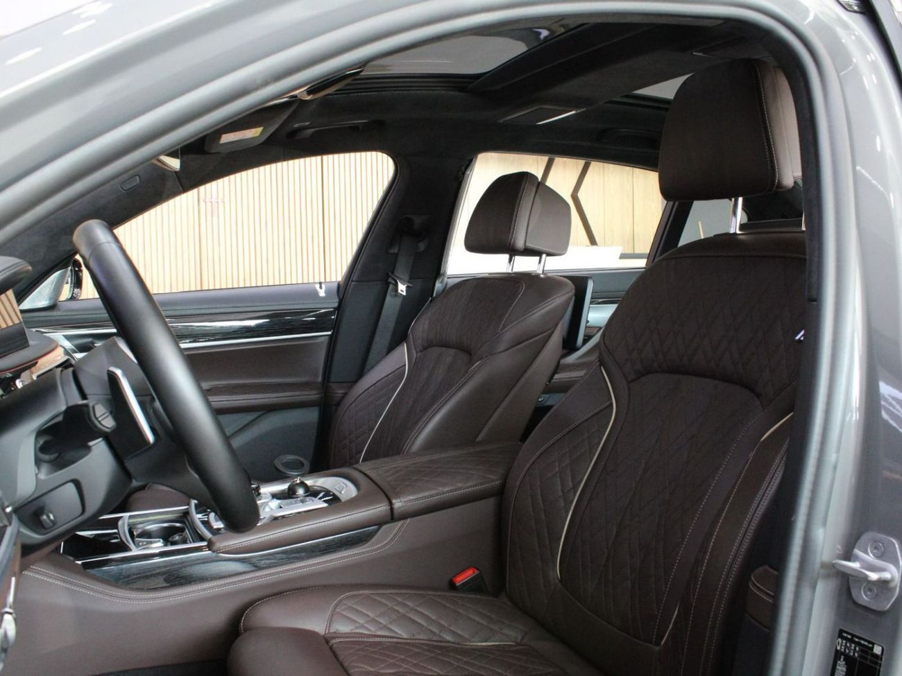 BMW 750Li XDrive - GCC