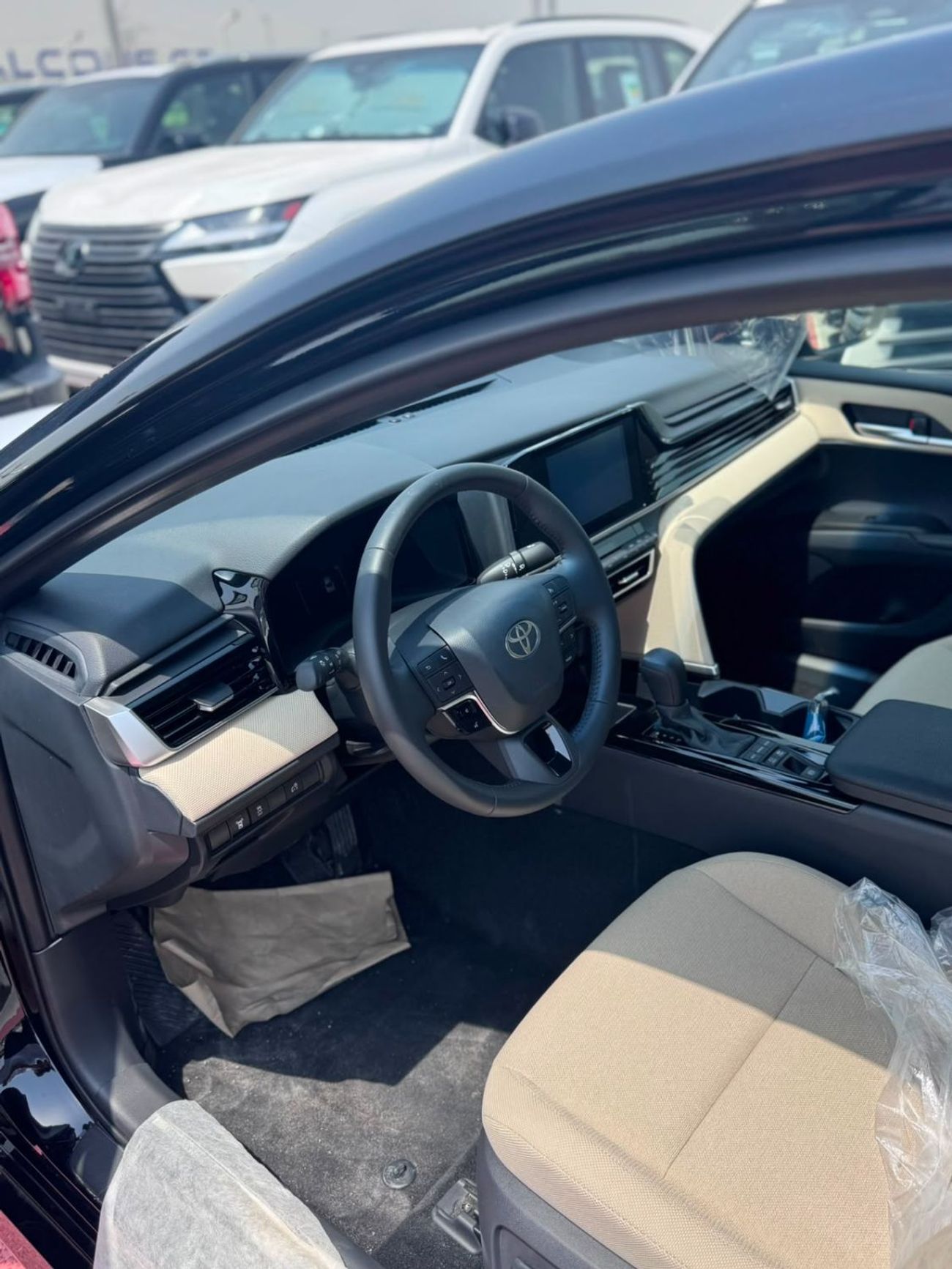 Toyota Camry GLE HEV