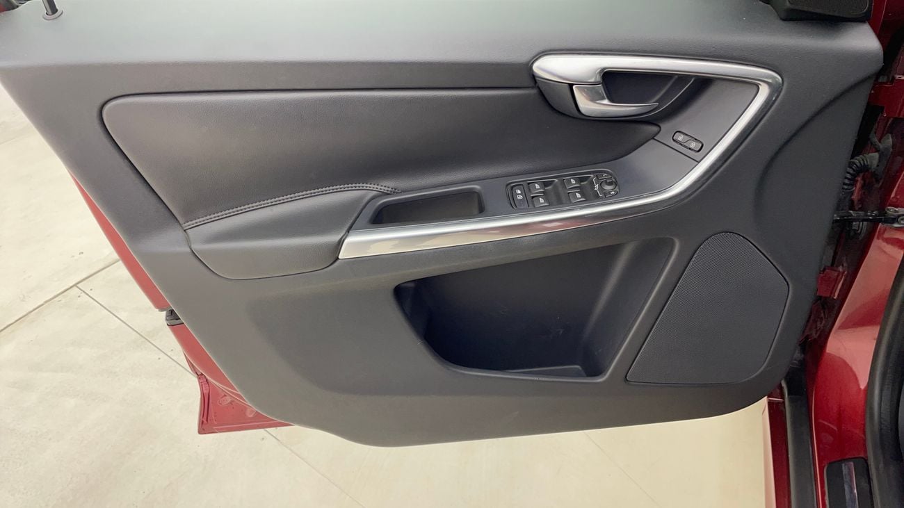 Volvo XC60 T5 INSCRIPTION 2 | Zero Down Payment | Home Test Drive