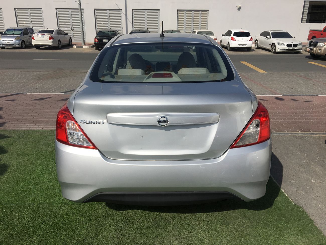 Nissan Sunny we offer : * Car finance services on banks * Extended warranty * Registration / export services