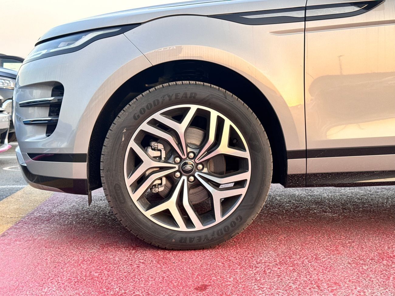 Land Rover Range Rover Evoque L 2.0L 2024 Brand New 0Km